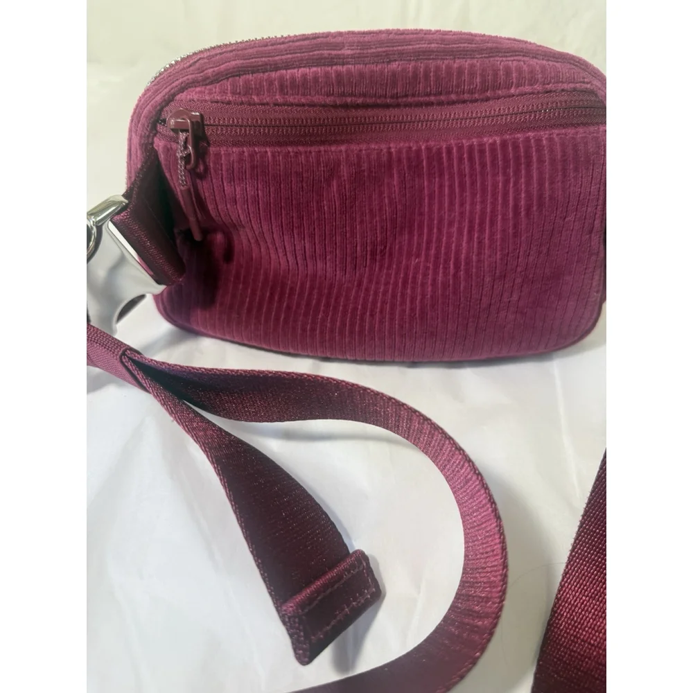 Lululemon Everywhere Belt Bag Corduroy